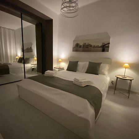 Dimora De Amicis 88 Apartment Bari Luaran gambar
