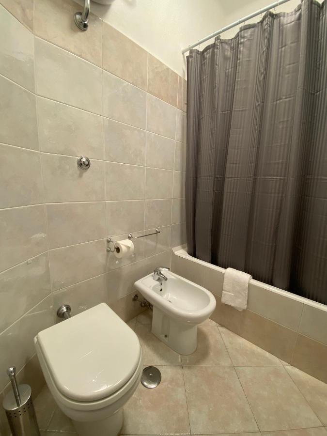 Dimora De Amicis 88 Apartment Bari Luaran gambar