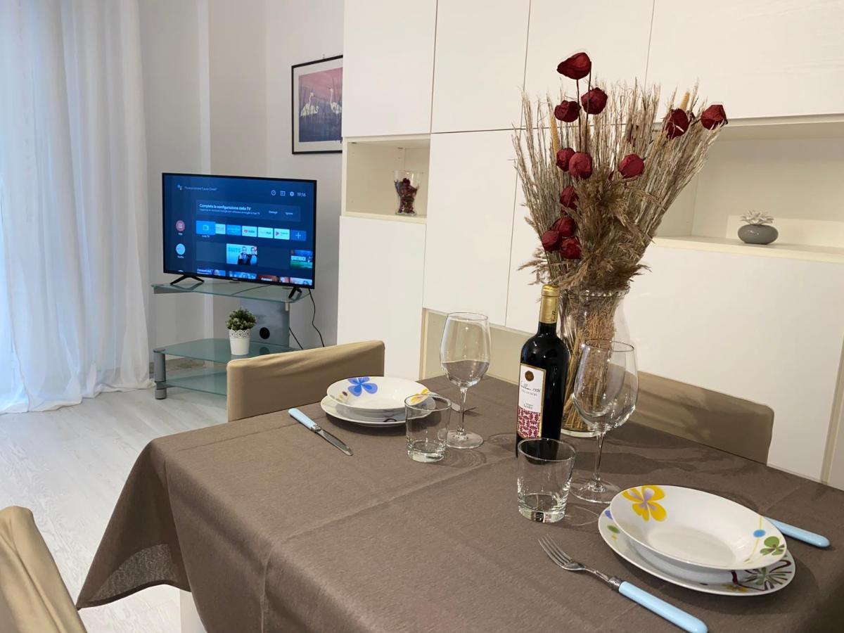 Dimora De Amicis 88 Apartment Bari Luaran gambar